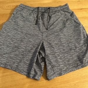 Lululemon 7 inch Pace Breaker unlined